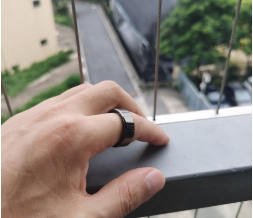 🌼 Midday Rest: A Moment of Peace During Your Workday, With Qring Smart Ring as Your Companion 💍✨