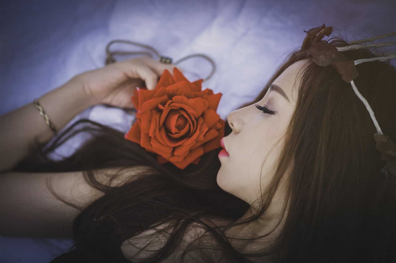 Smart ring monitors sleep: the invisible guardian of nighttime health